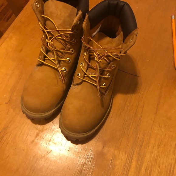 U don’t like price new in stores u can buy 130$ - Picture 3 of 5